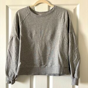 Grey Crewneck with Puffed Sleeve detail